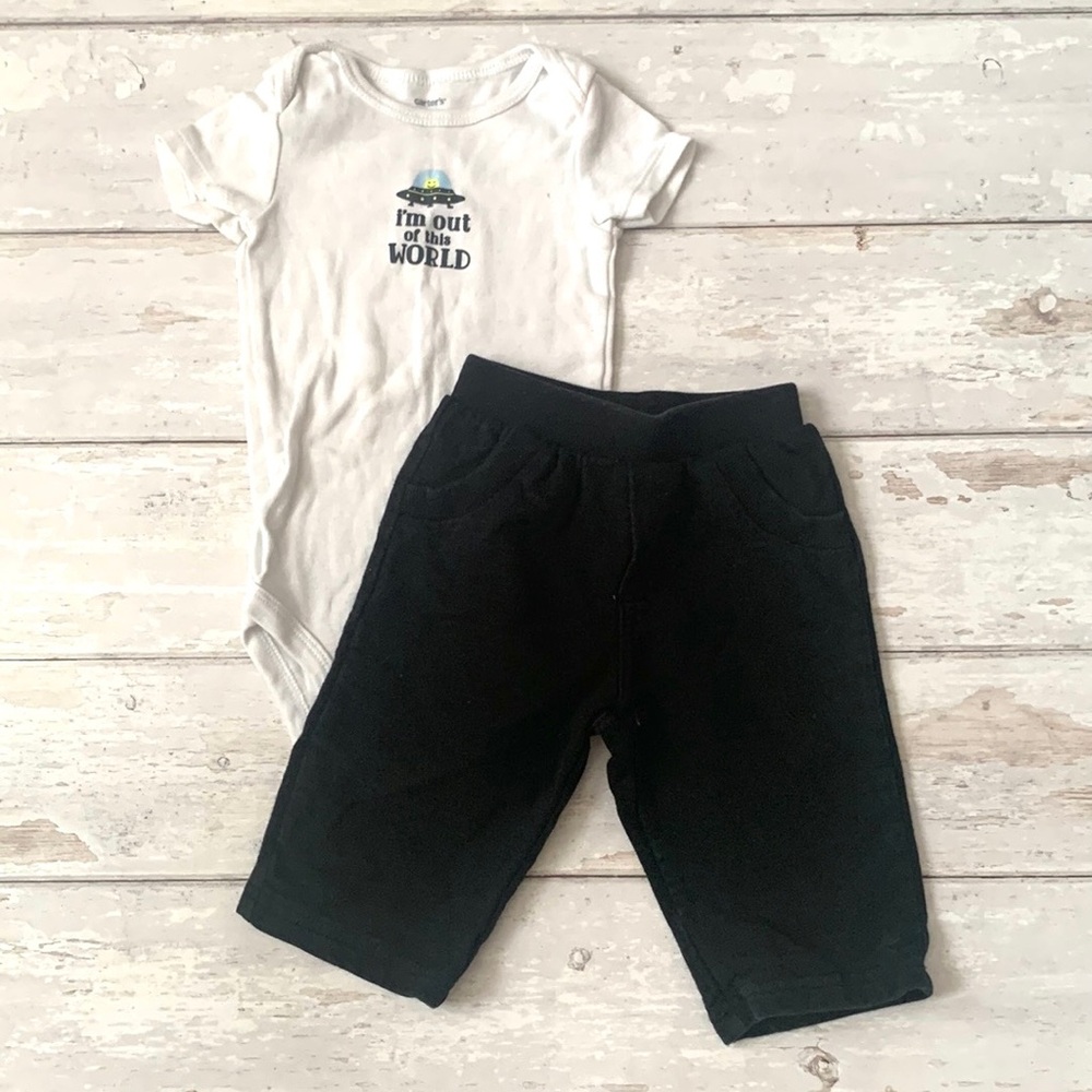 Carters 9m Baby Boy Outfit Blqck Pants Space Print White Short Sleeve Onesie